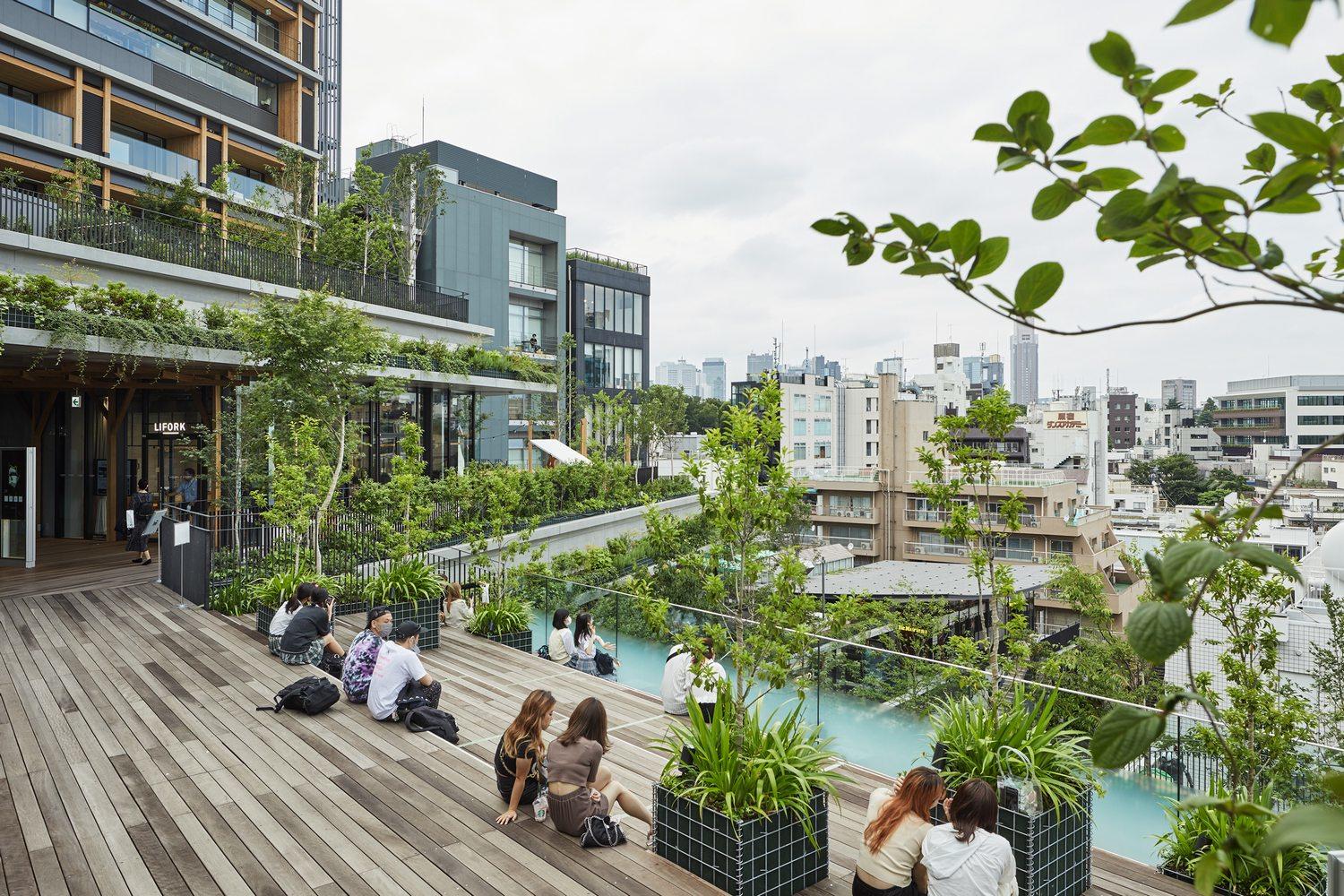 WITH HARAJUKU PARK (Image: Nacasa&Partners)
