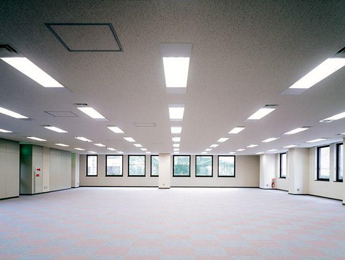 NTT-KFビルの内観を写した画像