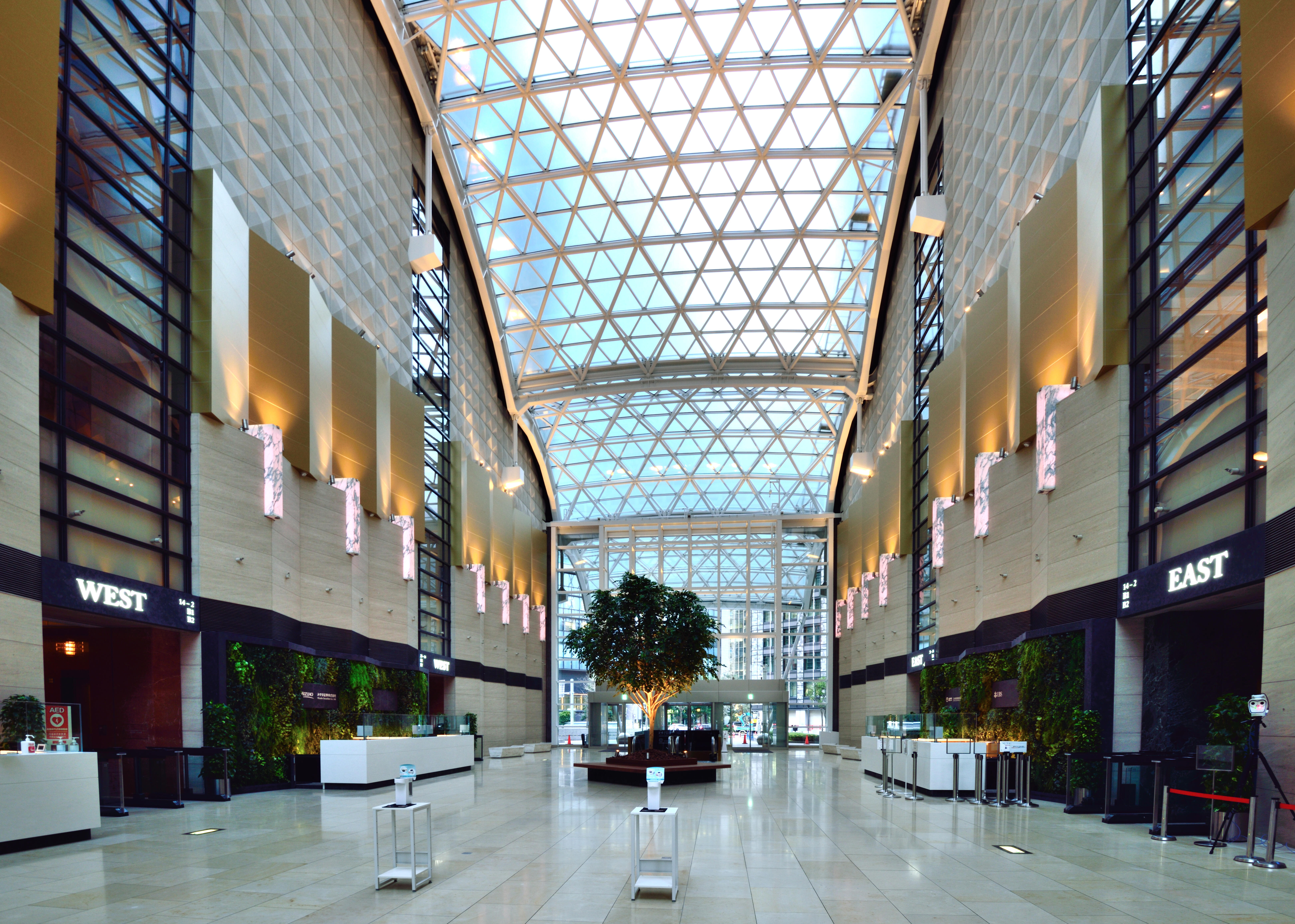 An image of the interior of Otemachi First Square