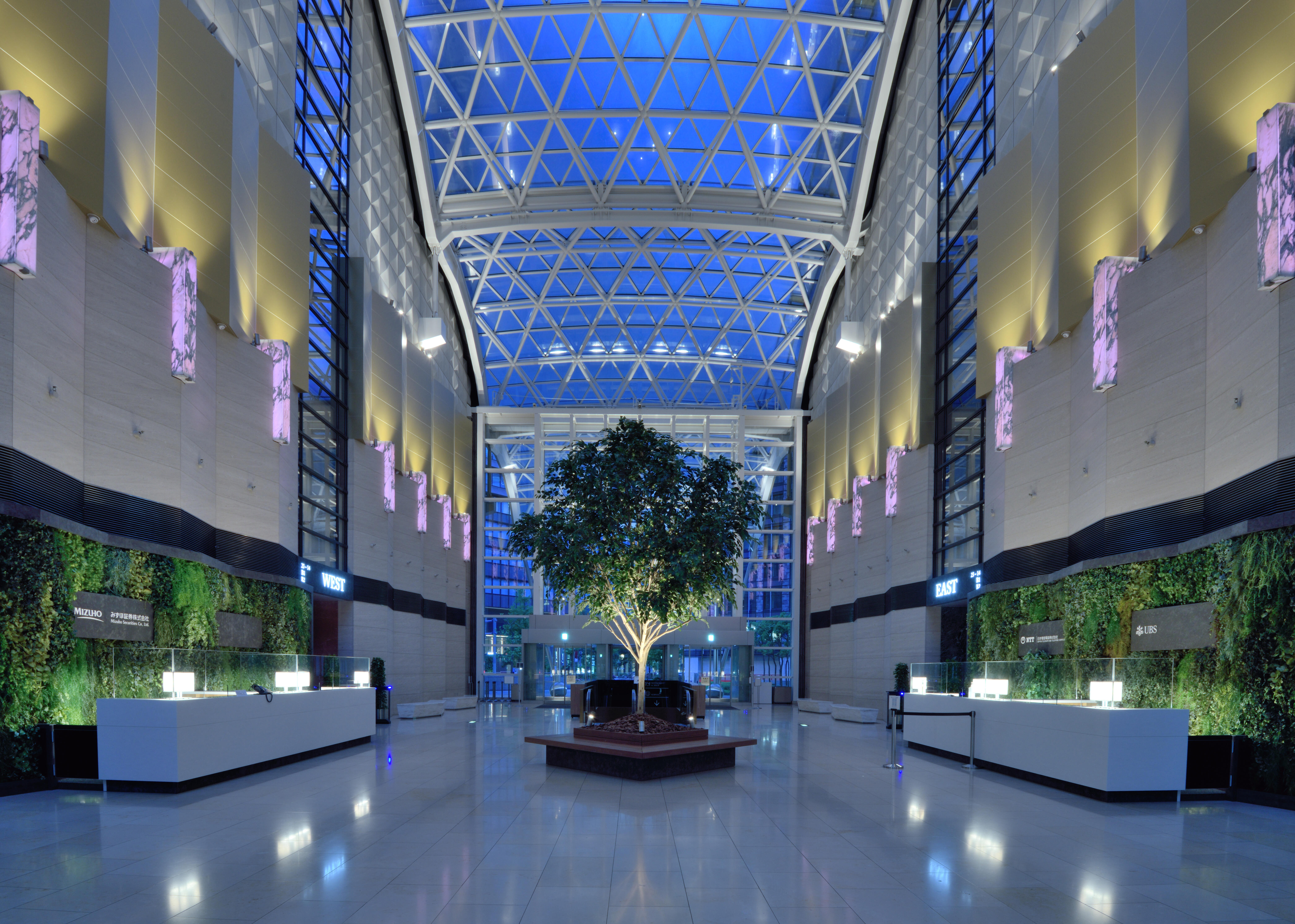 An image of the interior of Otemachi First Square