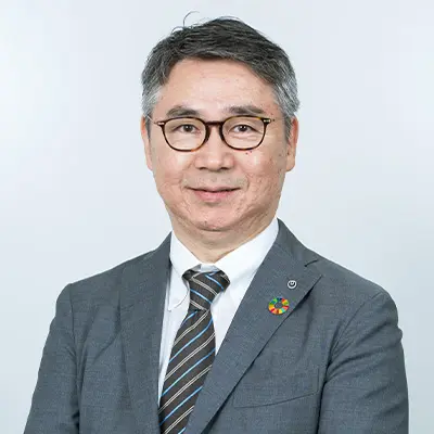 ⻑⾕部　周彦