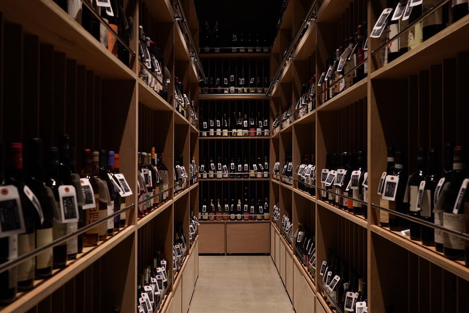 INU wines LOGO SP画像
